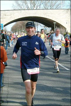 Frank Schmitz beim Bonn-Marathon 2006