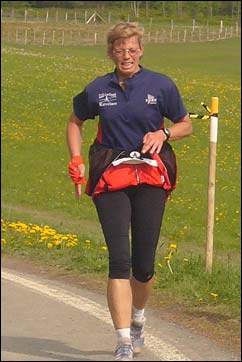Angelika Mölders beim Bödefelder Hollenlauf 2009