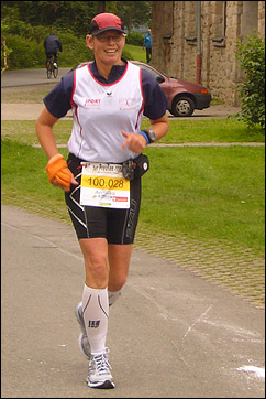 Angelika Mölders beim 100km-Lauf Bochum 2011